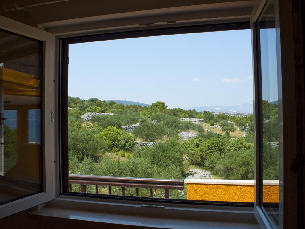 Apartments Villa Annika スラティネ 部屋 写真